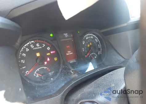 2018 Toyota Tacoma Sr z USA, uszkodzony, nr VIN 5TFAX5GN7JX118764